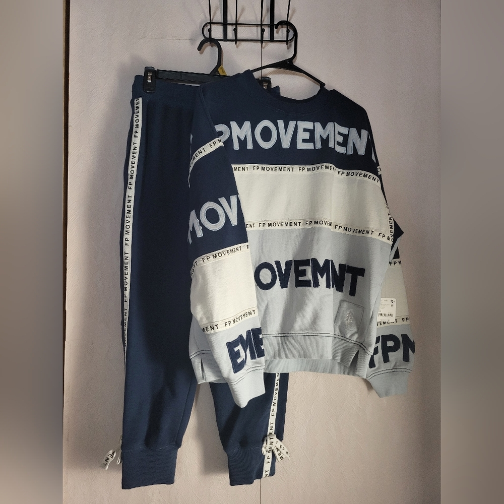Free People Movement All Star Logo Set - Picture 3 of 11